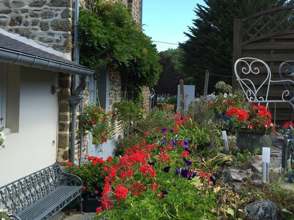 Au Bon Accueil Bed and Breakfast Saint-Marcan