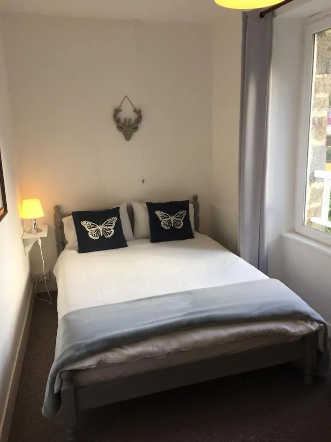 Au Bon Accueil Bed and Breakfast Saint-Marcan