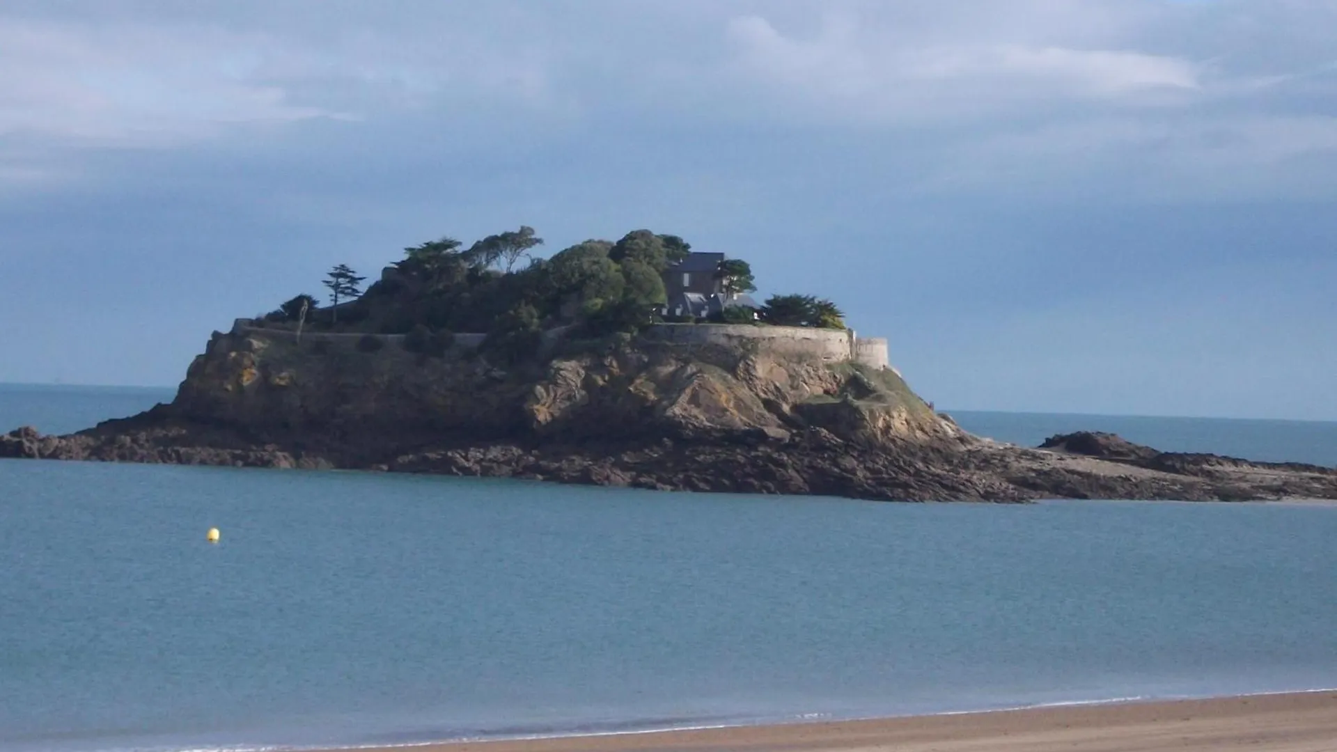 Au Bon Accueil Bed & Breakfast Saint-Marcan