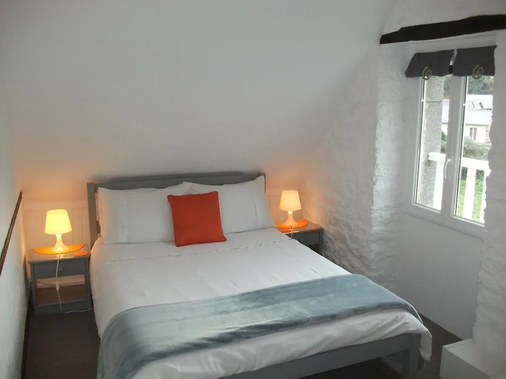 Au Bon Accueil Bed and Breakfast Saint-Marcan