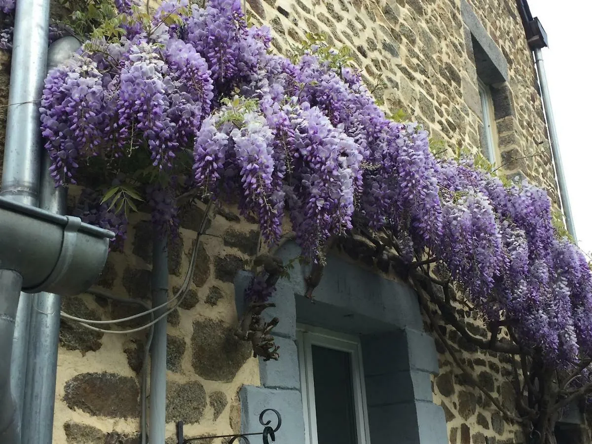 ** Bed & Breakfast Au Bon Accueil Bed and Breakfast Saint-Marcan Frankrig