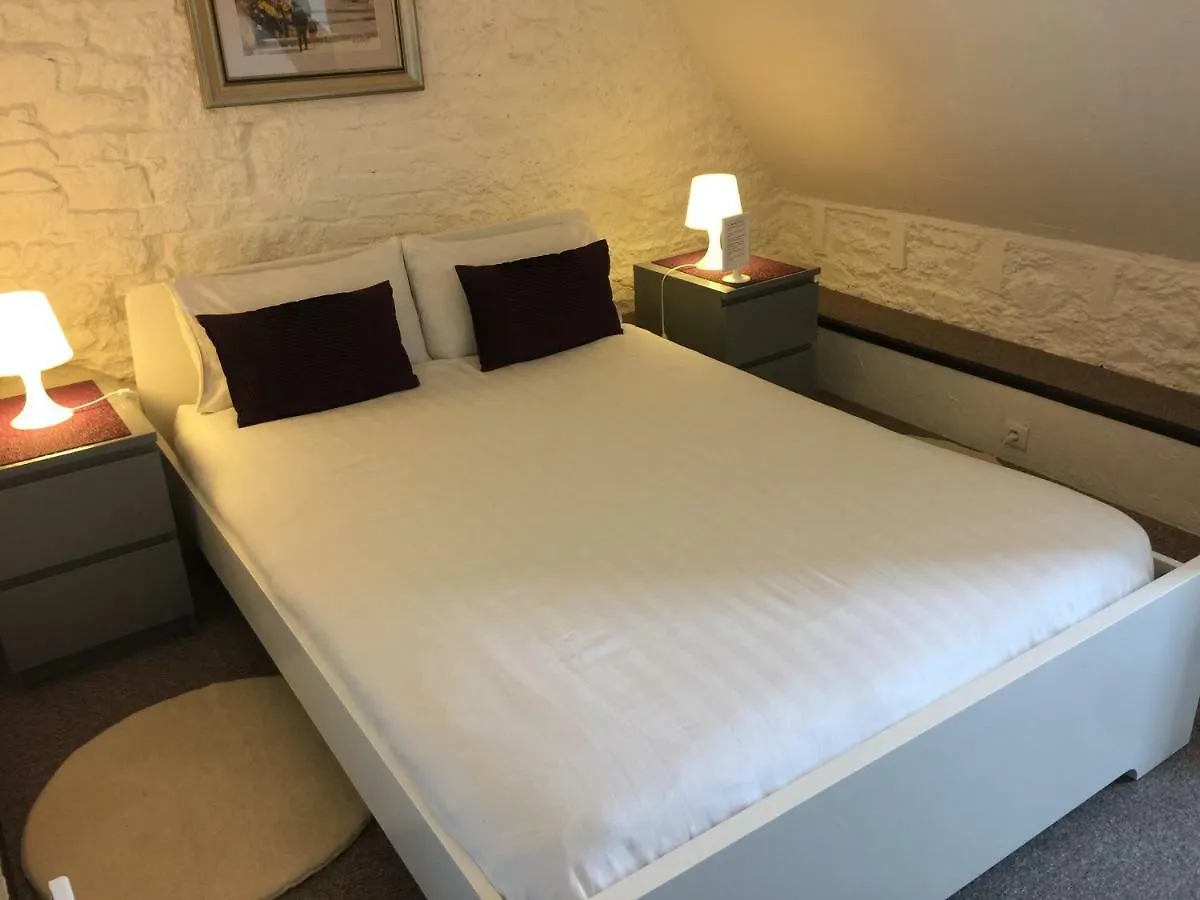 Au Bon Accueil Bed and Breakfast Saint-Marcan 2*,  Frankrig